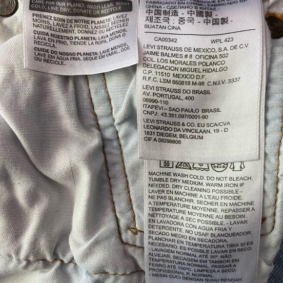 Levi’s 501 Jeans - Picture 5 of 10